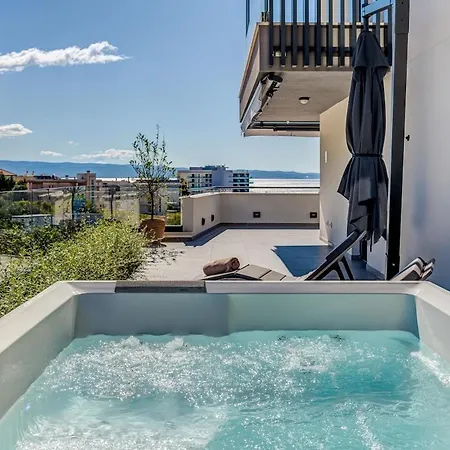 アパート Luxury Znjan