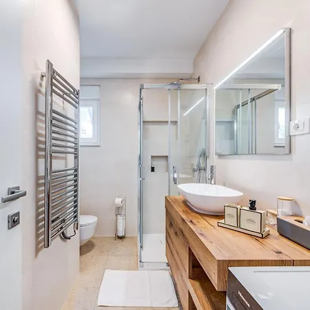 アパート Luxury Znjan スプリト