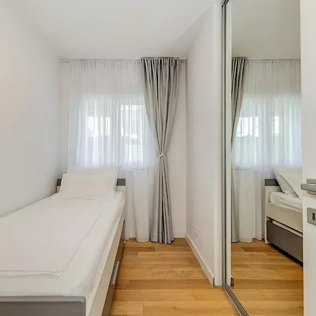 Luxury Znjan アパート スプリト